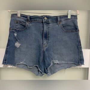 Levi's SIGNATURE HERITAGE HIGH-RISE SHORTS Distressed Blue Jean Shorts…